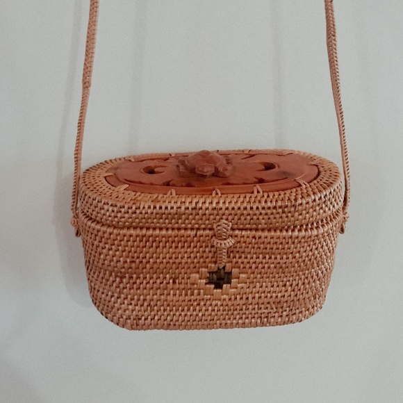 Handbags - Vintage Basket Purse